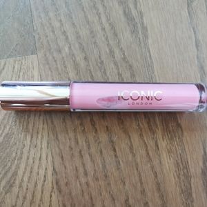 ICONIC London Lip Plumping Gloss
